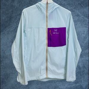 Arc'teryx Men's Light Blue Hooded UV Protection Jacket